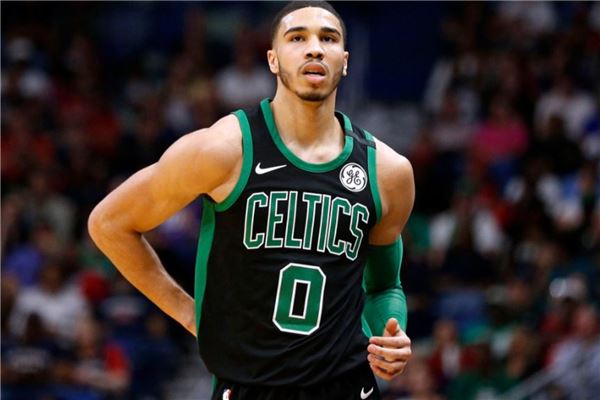 如今他再次 如今他再次