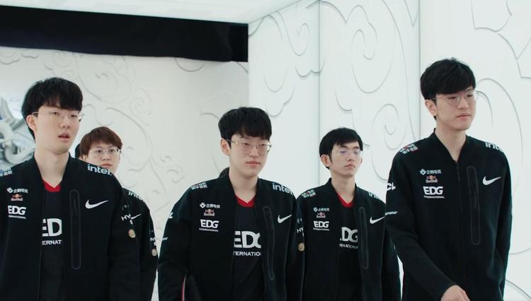 场进攻中耐 场进攻中耐