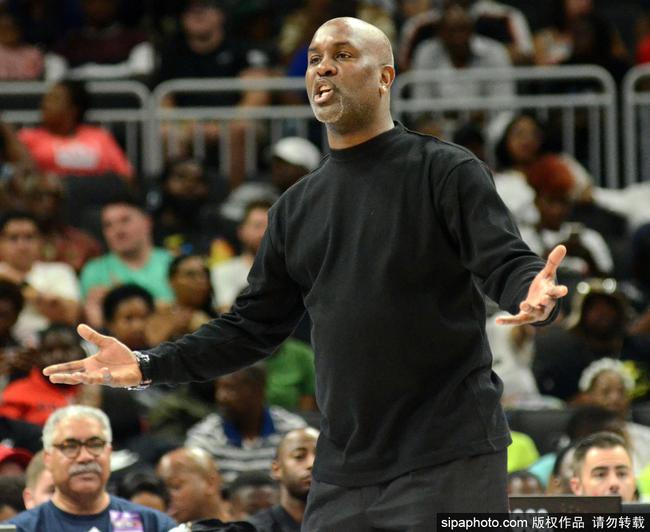 波虽然对他 波虽然对他